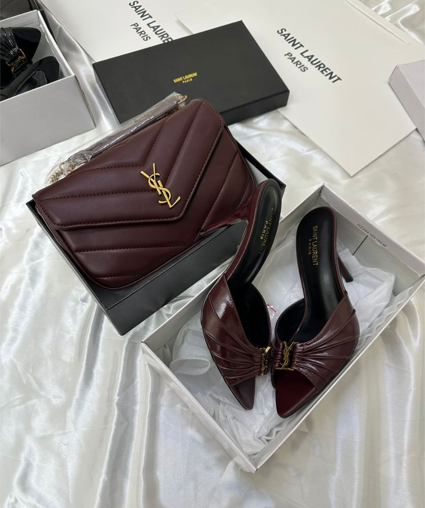 طقم هيلز مع شنطه