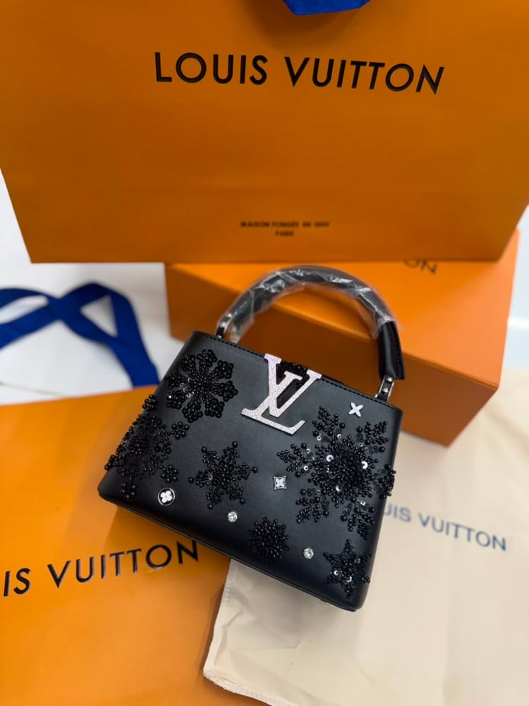 شنطه Louis Vuitton  ماستر