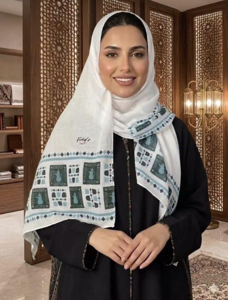 طرحة قطن بتصميم الدلة اليوم الوطني - سماوي