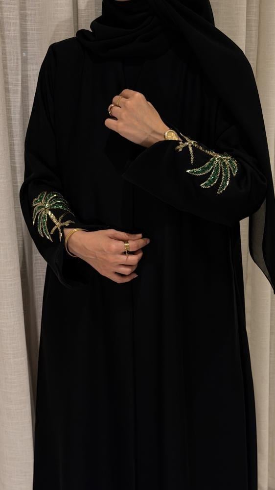 عباية عزة