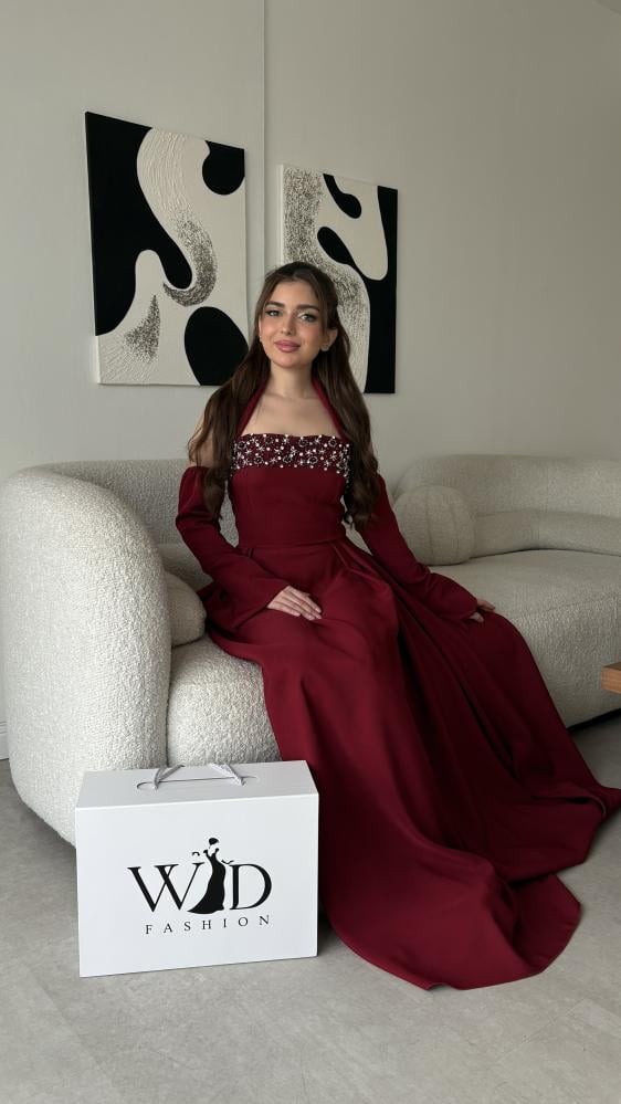 فستان برغندي مميز