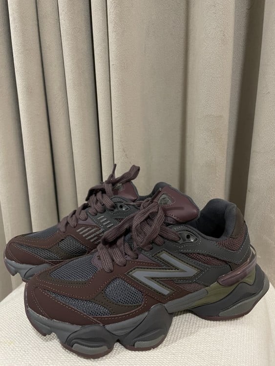 New Balance 9060
