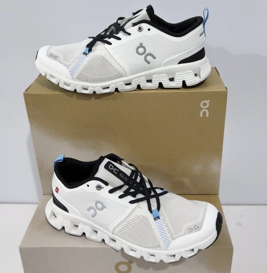 on running Cloud X 3 Shift 'Undyed White Black