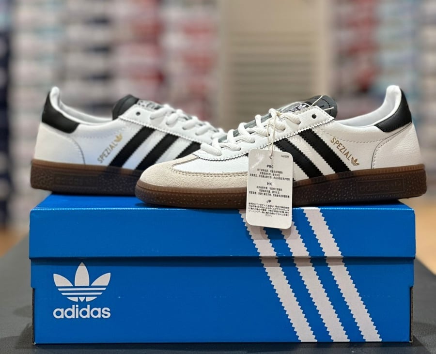 Adidas spezial