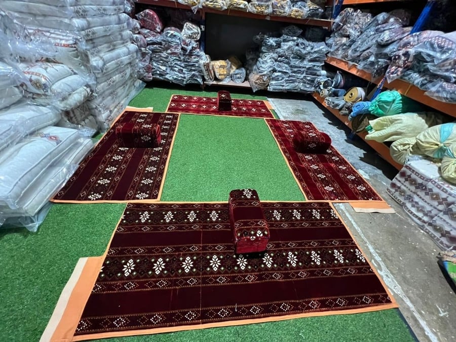 طقم مدات مع مراكي نقشة تراثية عربية مزخرفة للبر والرحلات