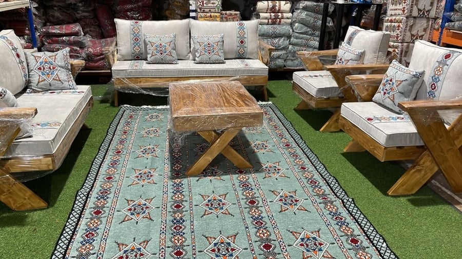 طقم جلسة خارجية كراسي خشب