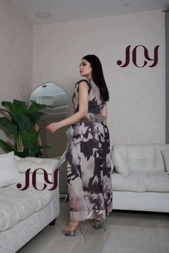 طقم بلوزة كم حفر وبنطلون واسع مطبوع