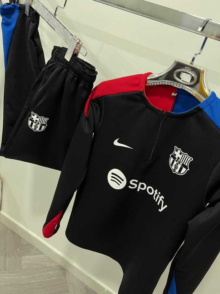 طقم تمرين برشلونه 2025