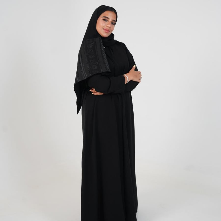 عباية لانا