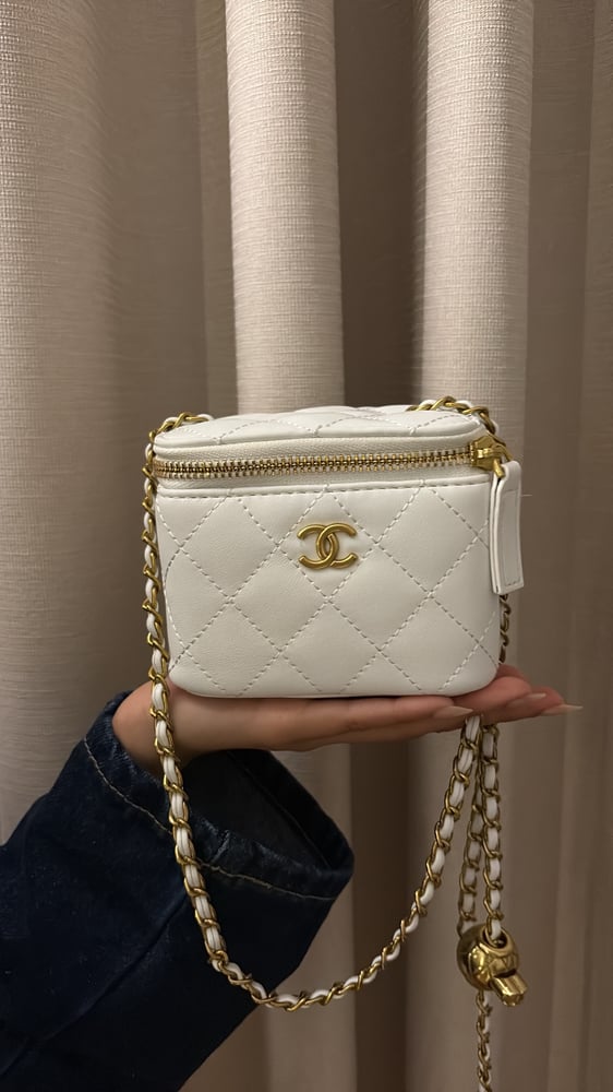 CHANEL