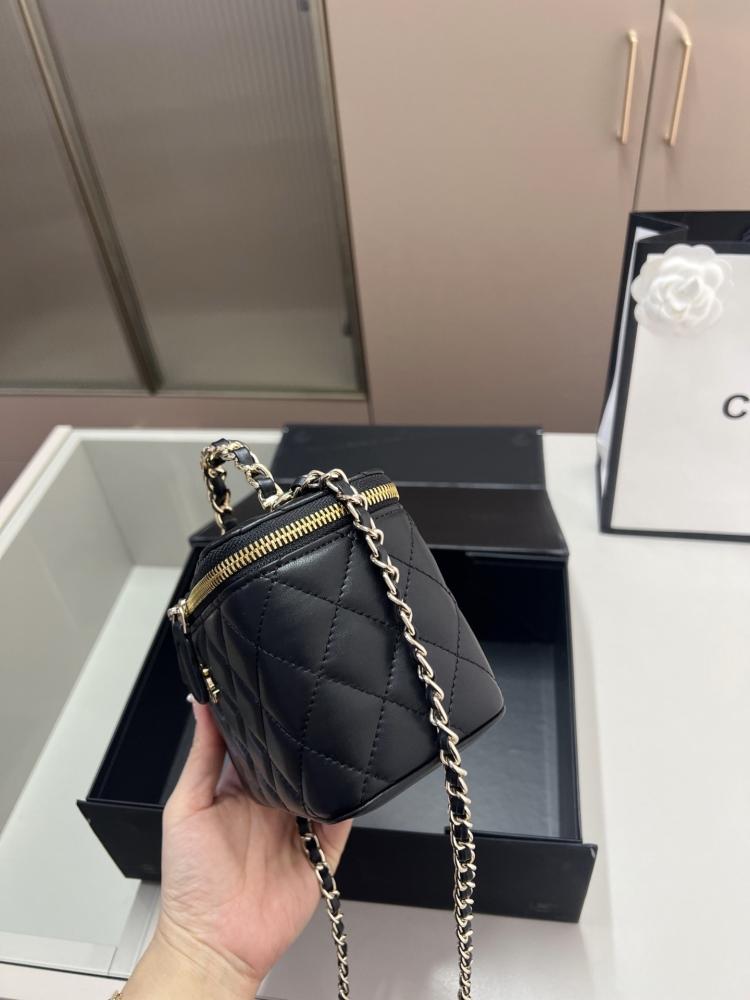 Chanel (black)