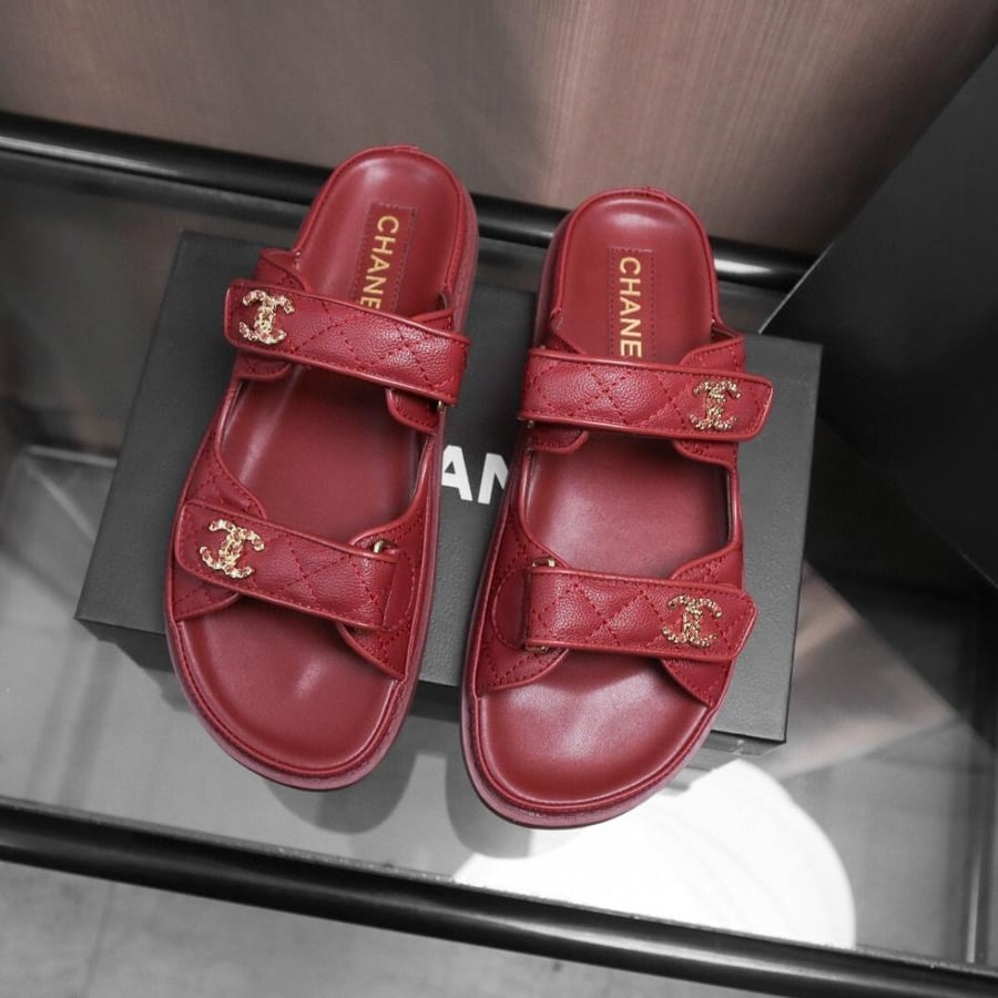 Chanel shoes شوز شانيل ( احمر )