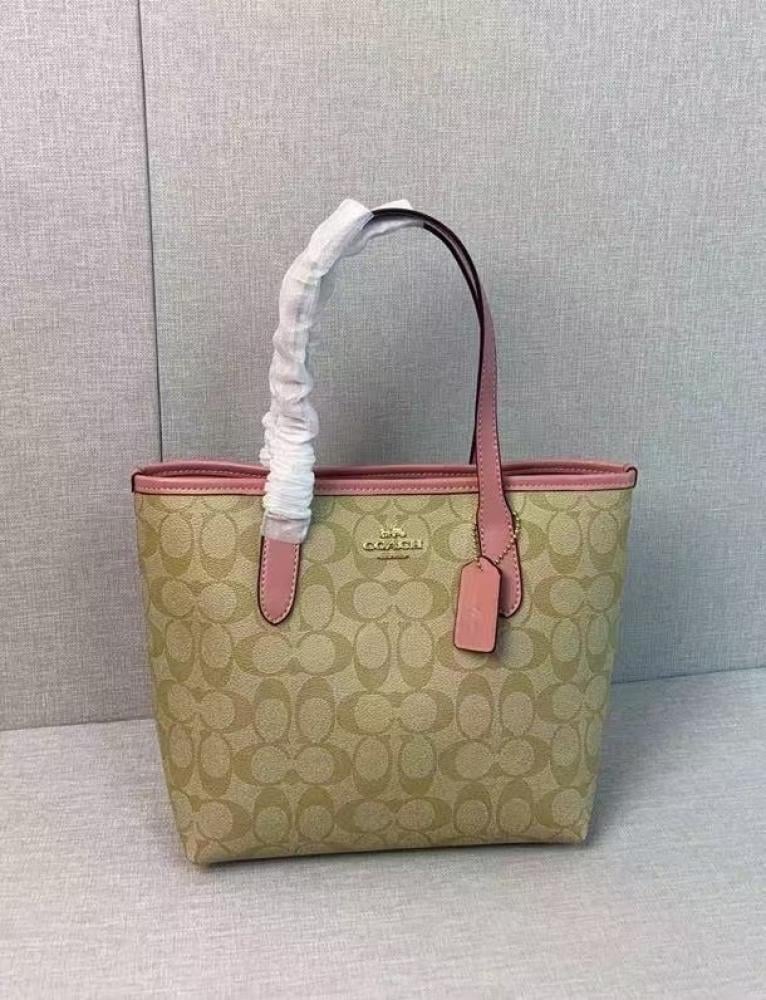 شنط كوتش