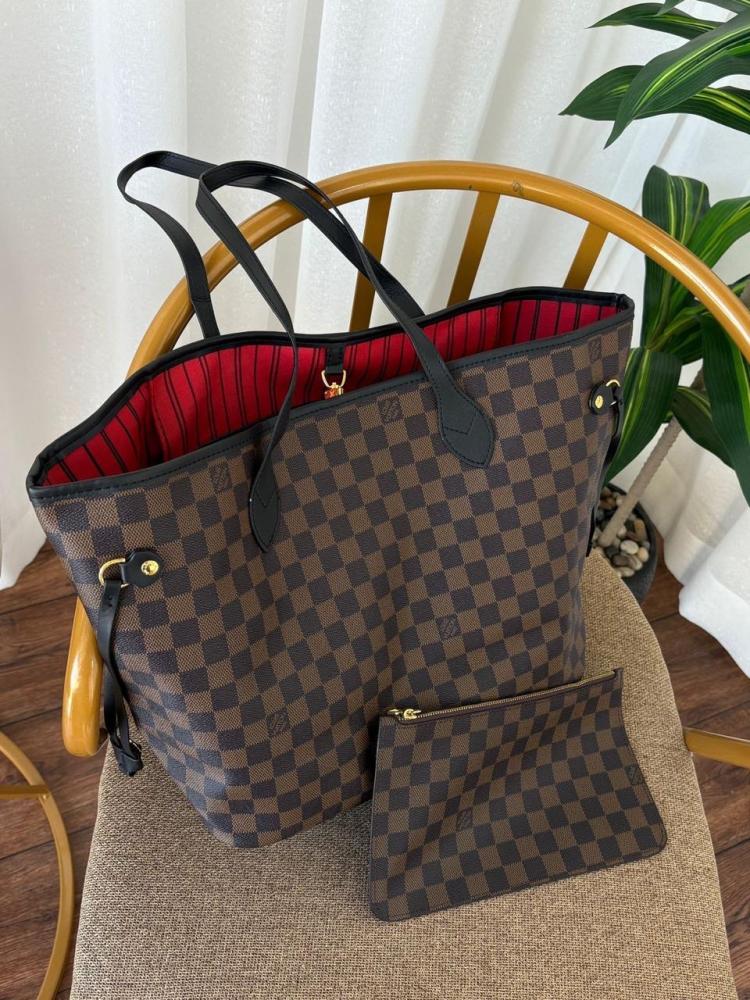 شنط LV