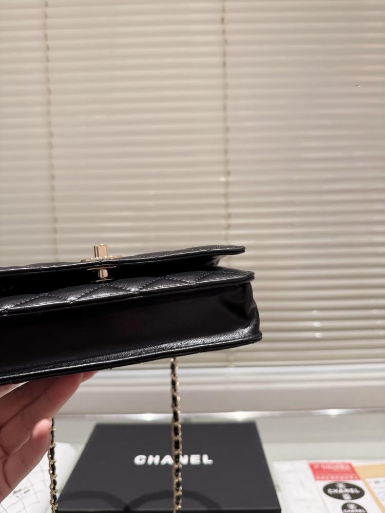 Chanel (black)