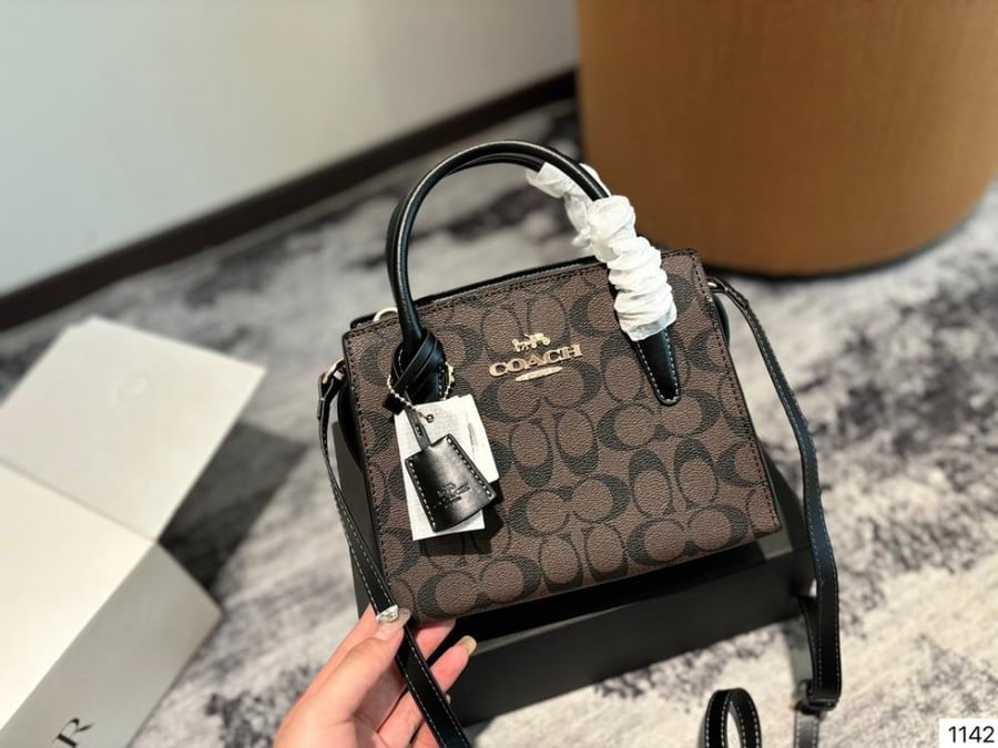 COACH Mini كوتش اسبريسو