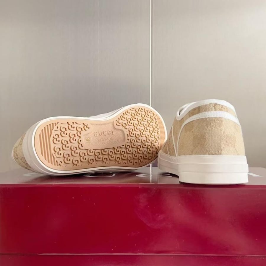 Gucci shoes شوز قوتشي ( ابيض -بني)
