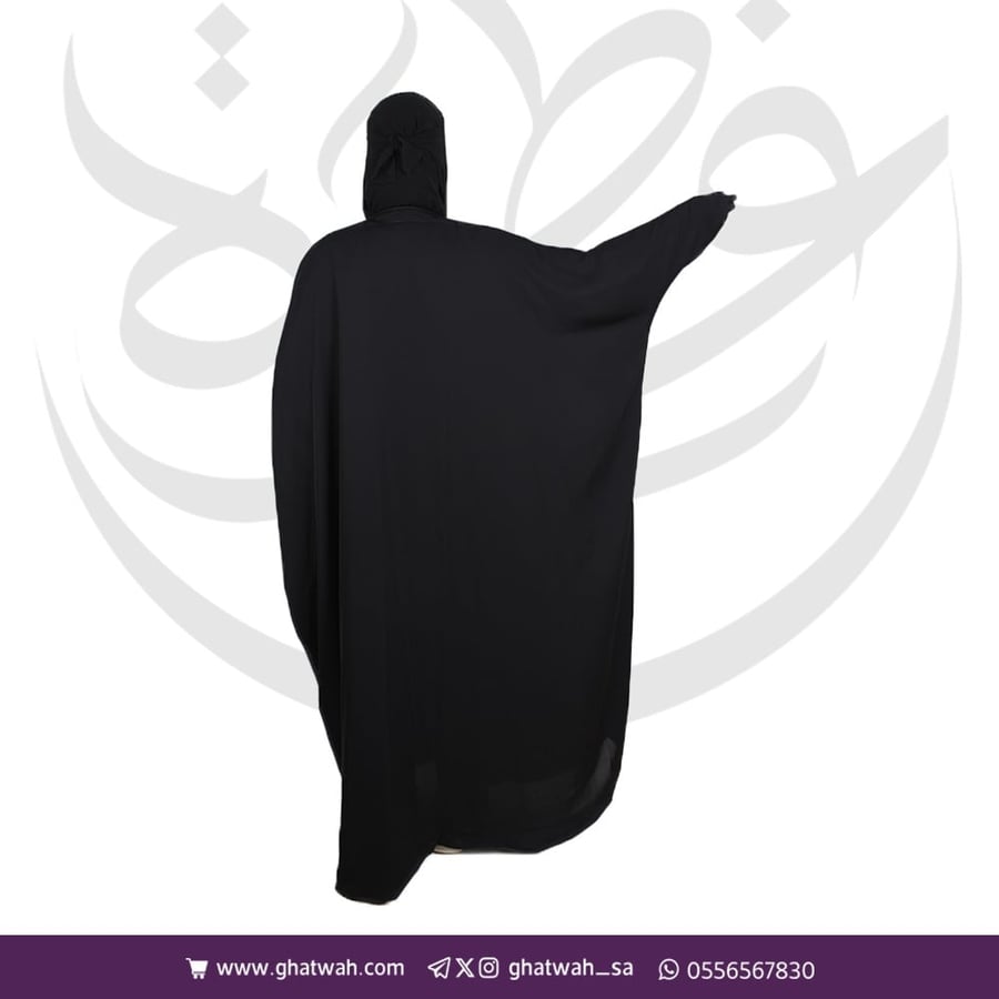 عباية كتف نواعم زرار من الأمام