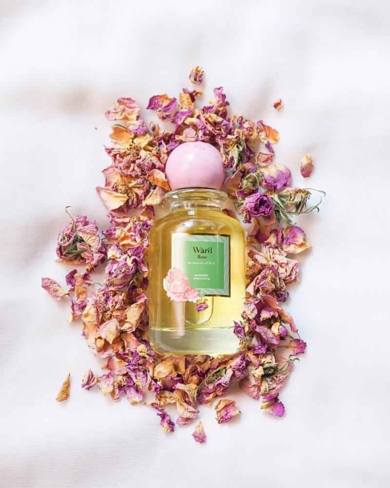 عطر نمو روز