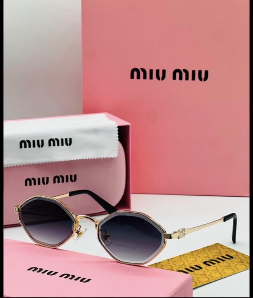 نظارة miu miu