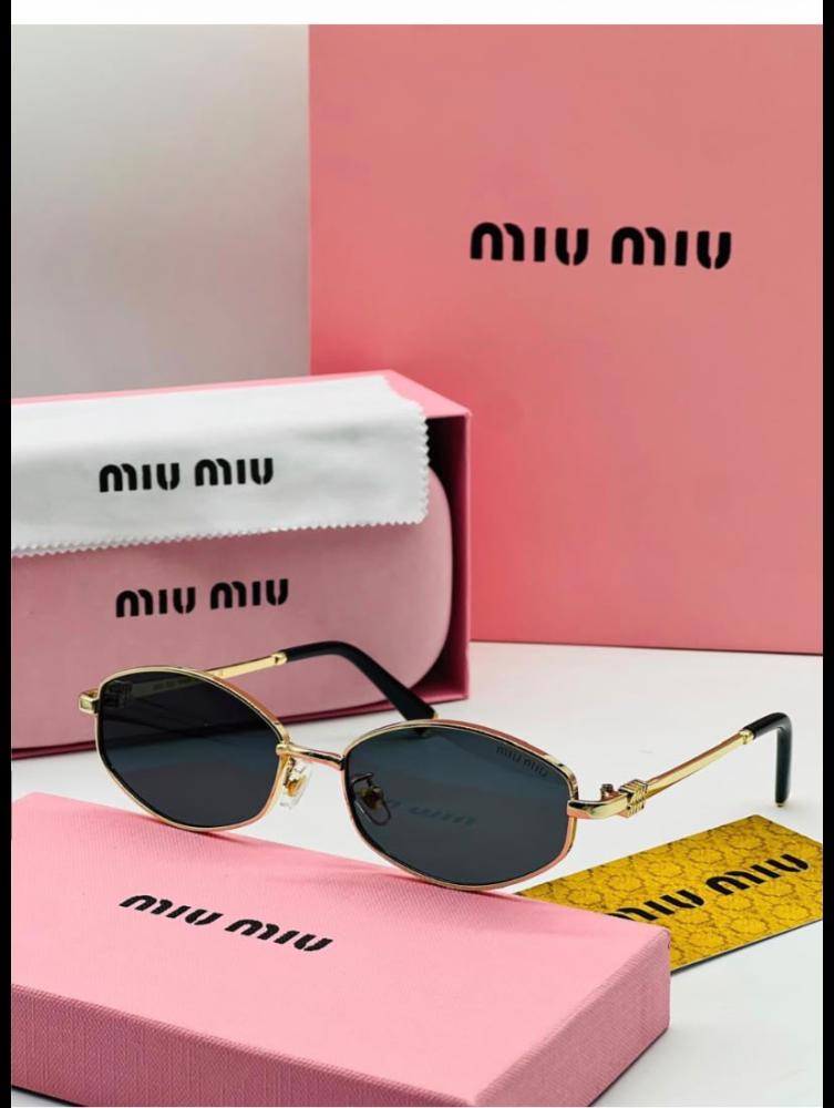 نظارة miu miu