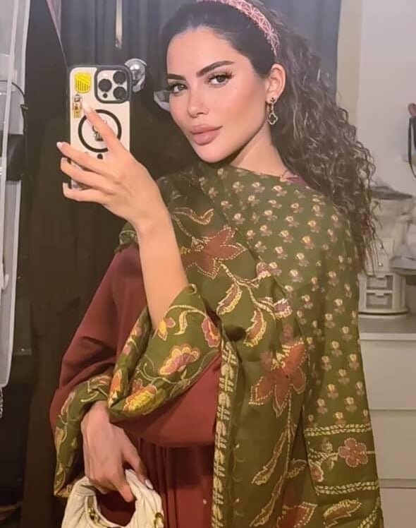عباية دارين