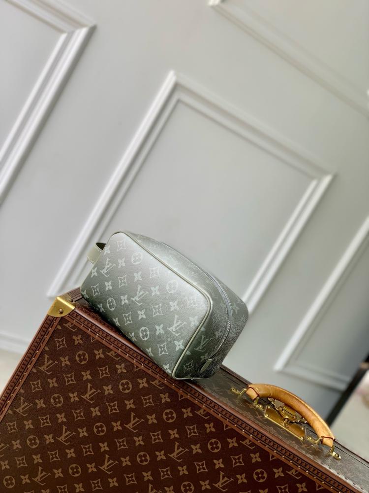 حقيبة يد (لويس فيتون ) ماستر