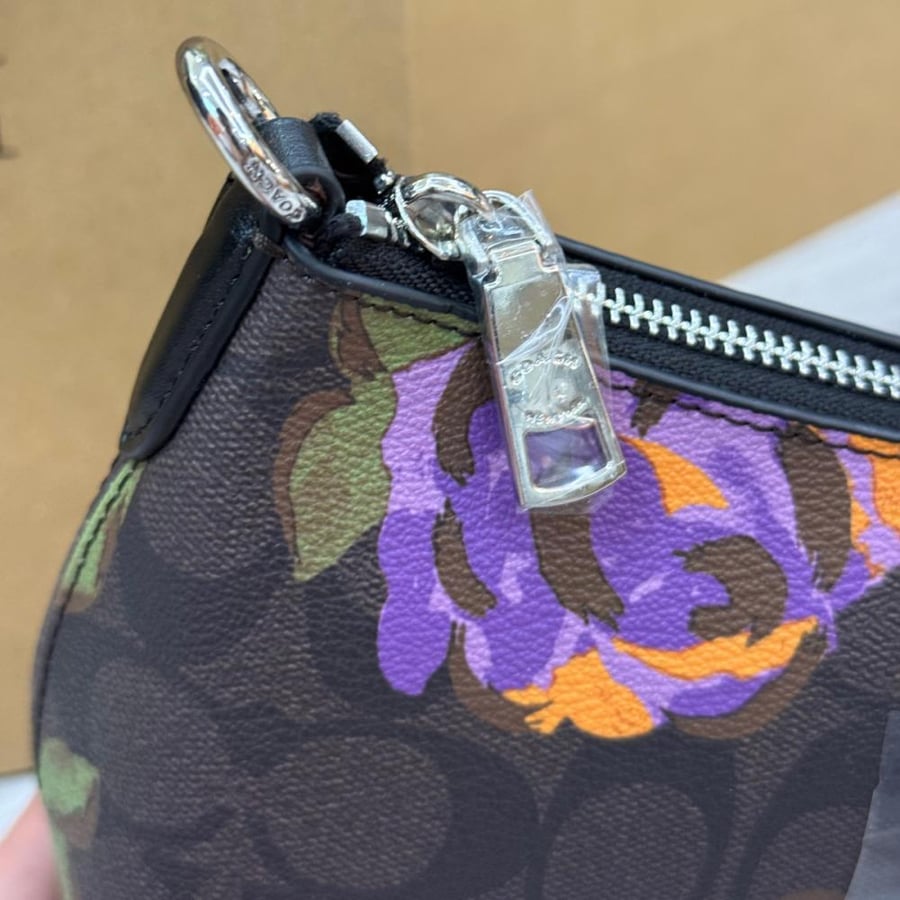 Coach medium handbag