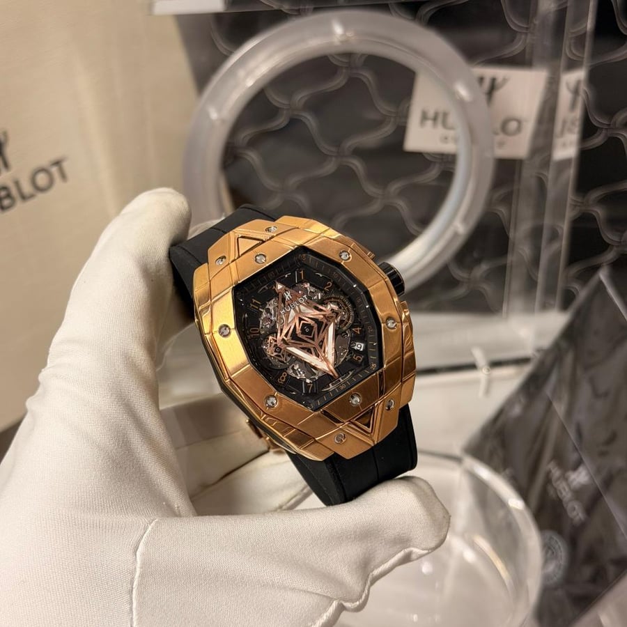 Hublot watch with blue bang bang
