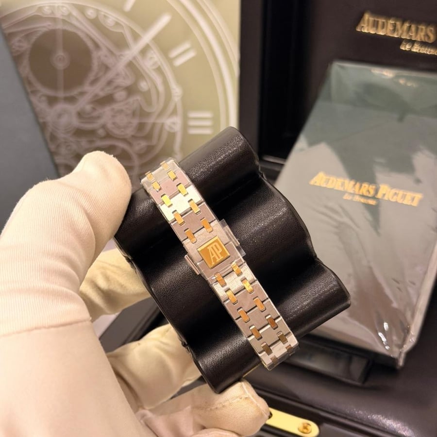 Audemars Piguet Royal Oak (Women)