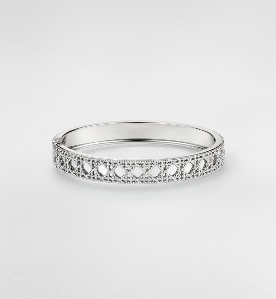 Bracelet of brand (DIOR)
