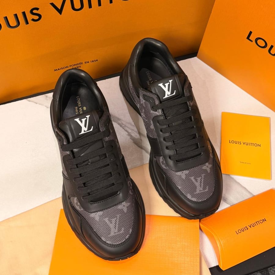 Louis Vuitton shoes (casual)