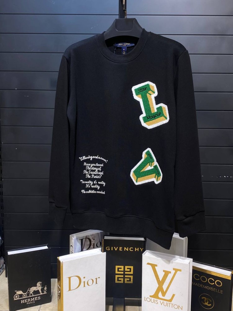 Winter Louis Vuitton T-shirt