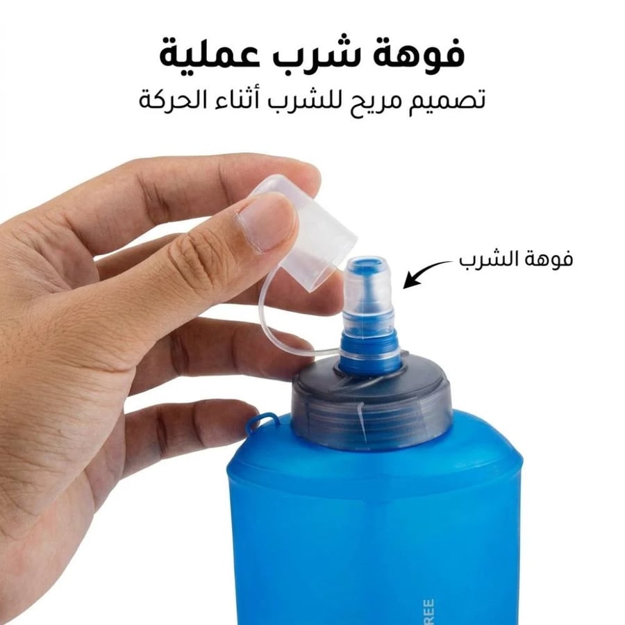 فوهة شرب عملية لحافظة مياه رياضية زرقاء قابلة للطي بسعة 500 مل تصميم