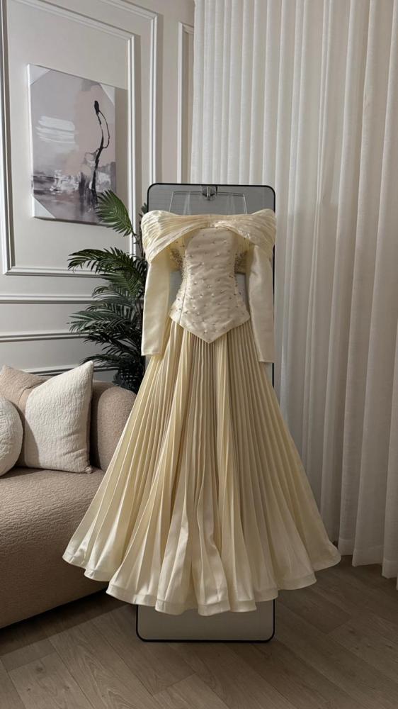 Evening dress flared