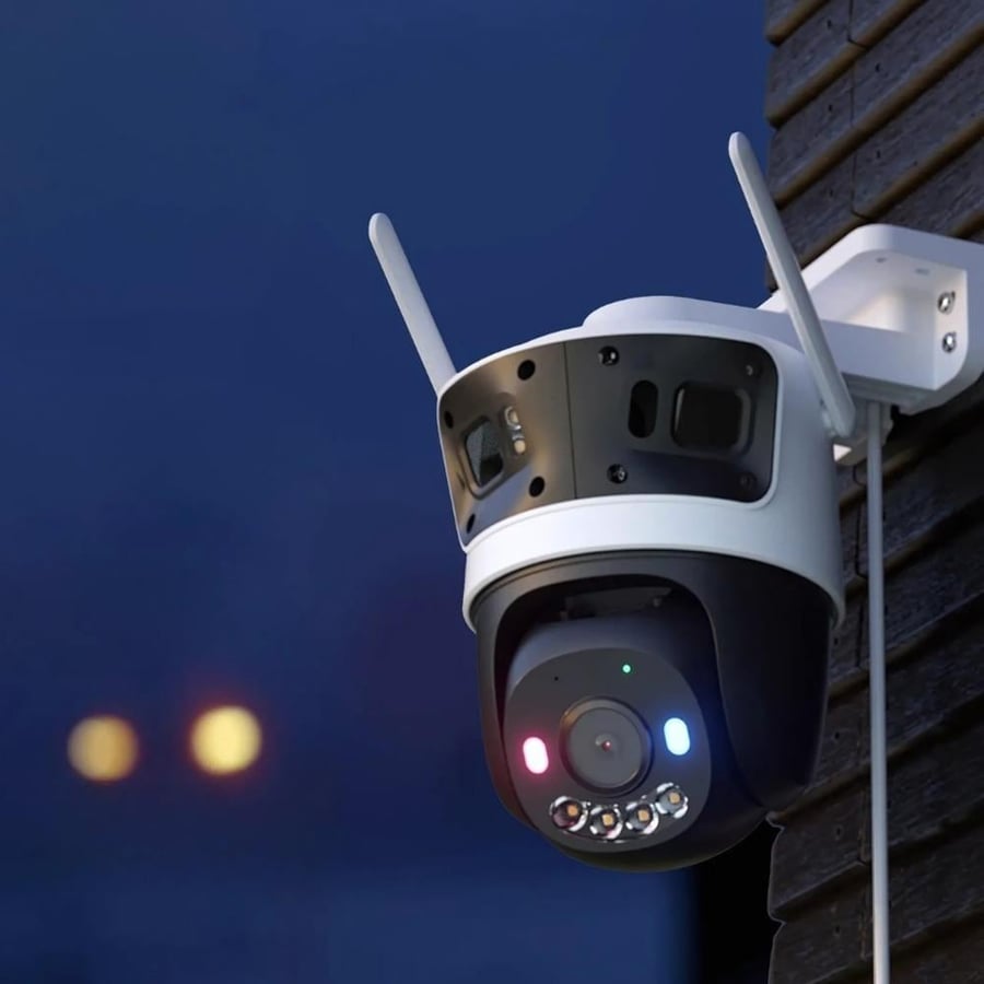 كاميرا مراقبة خارجية IMOU Cruiser بعدسة ثلاثية بدقة 11 ميجابكسل مع رؤية ليلية ملونة كاملة