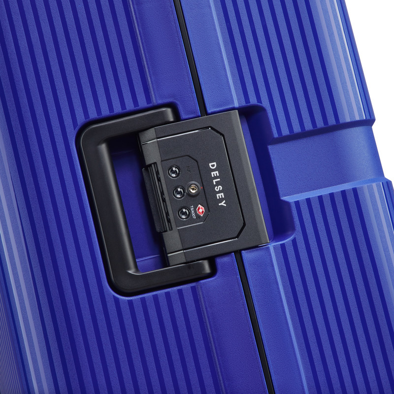ديلسي باريس فوبان نيست | حقيبة سفر بولي بروبلين بتصميم هندسي أنيق، أزرق
