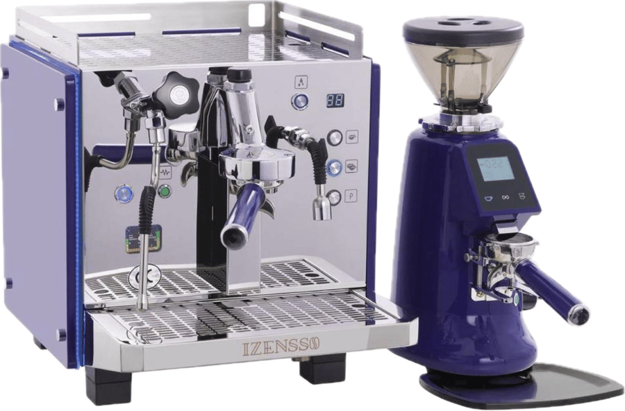 ماكينة صنع قهوة إسبريسو احترافية مع مطحنة قهوة، وهي على الأرجح من طراز Bezzera Matrix Top Dual Boiler - MN Version أو ماكينة قهوة Izenss.