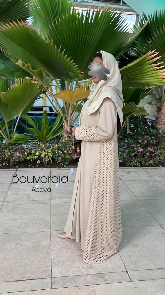 عبايه ركامه  بيح