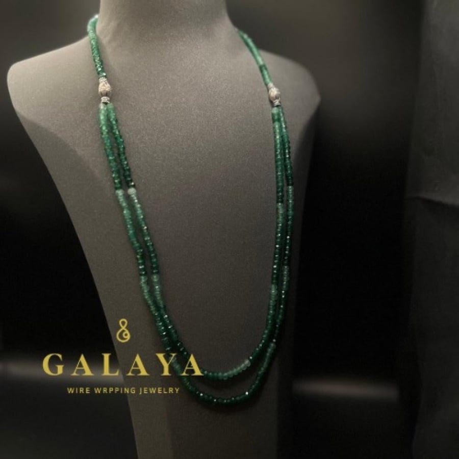 قلادة بريق الزمرد | Emerald Glow