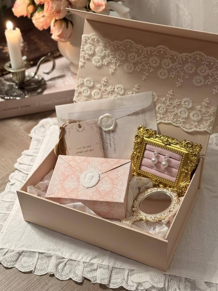 Victoria Box