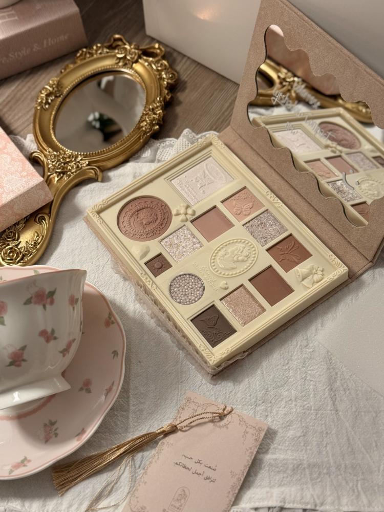 Lady Rose Box