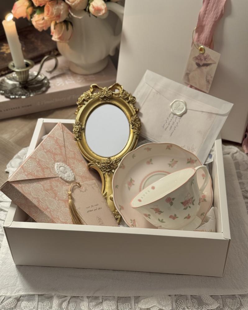 Lady Rose Box