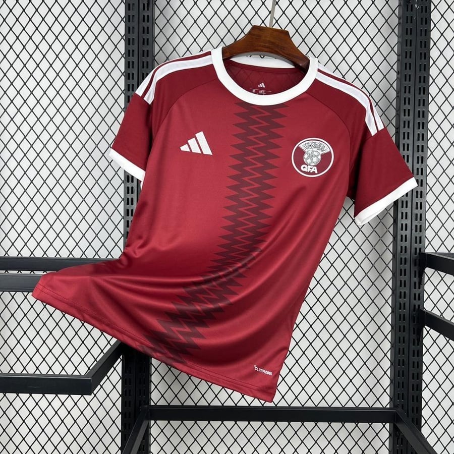 تيشيرت قطر نسخة كأس العالم 2026