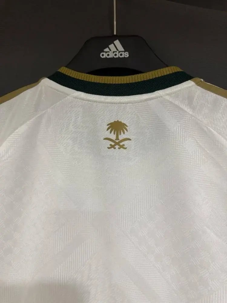 تيشيرت السعودية نسخة كأس العالم 2026