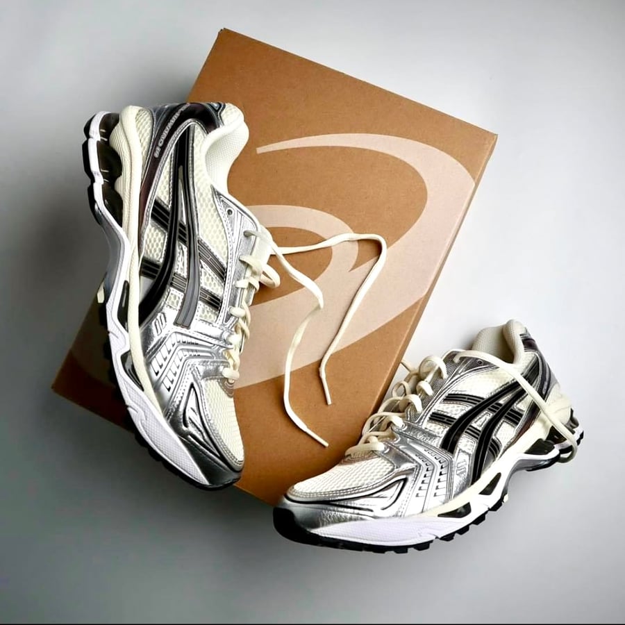 ASICS kayano