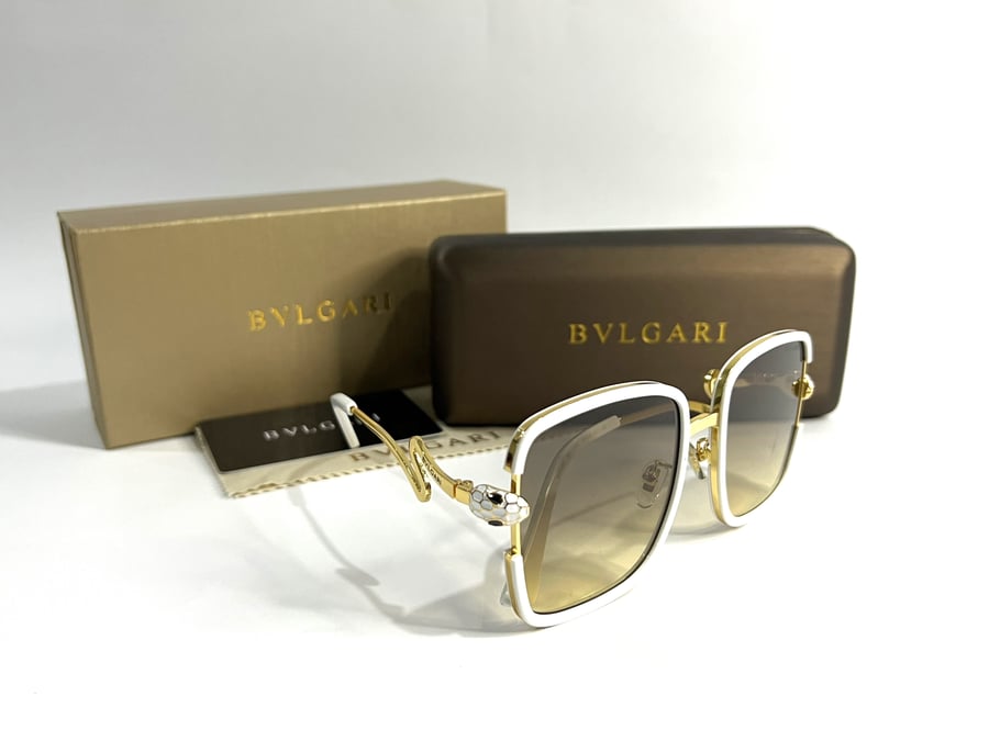 نظارة شمسية بولغاري BVLGARI أبيض