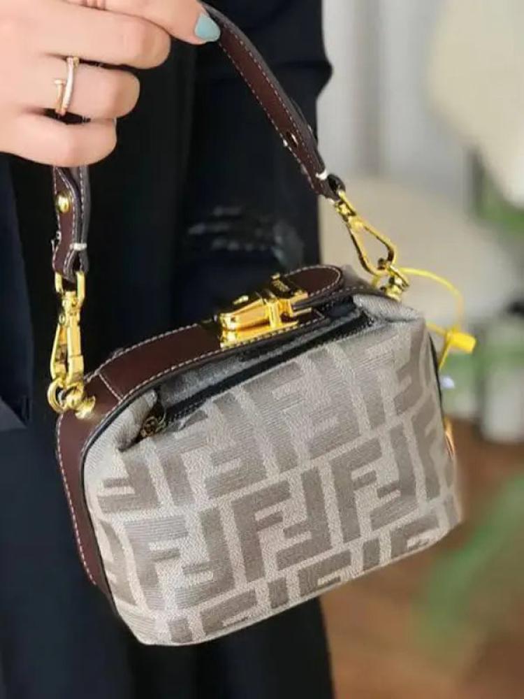 شنطة فندي مايكرو ميني الهبه الماستر
