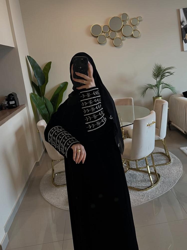 عباية أمارا مخمل شتوي