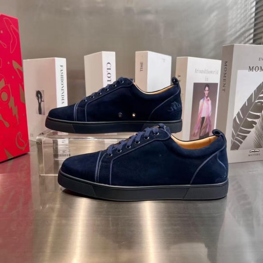 LOUIS JUNIOR